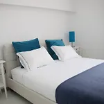 Guest house Casa Do Cais 4*